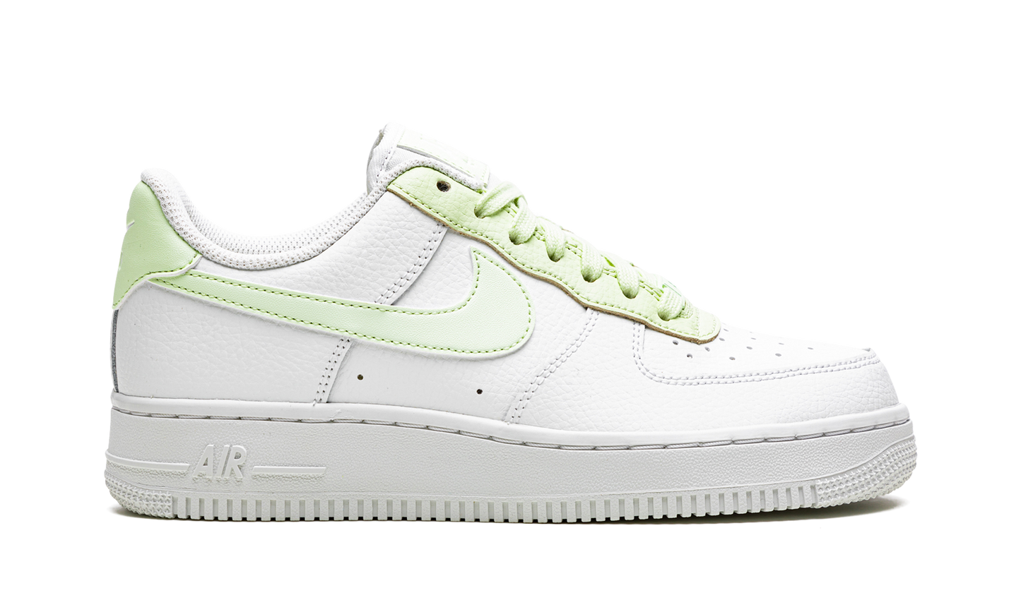 AIR FORCE 1 '07 MNS WMNS "White / Lime Ice"