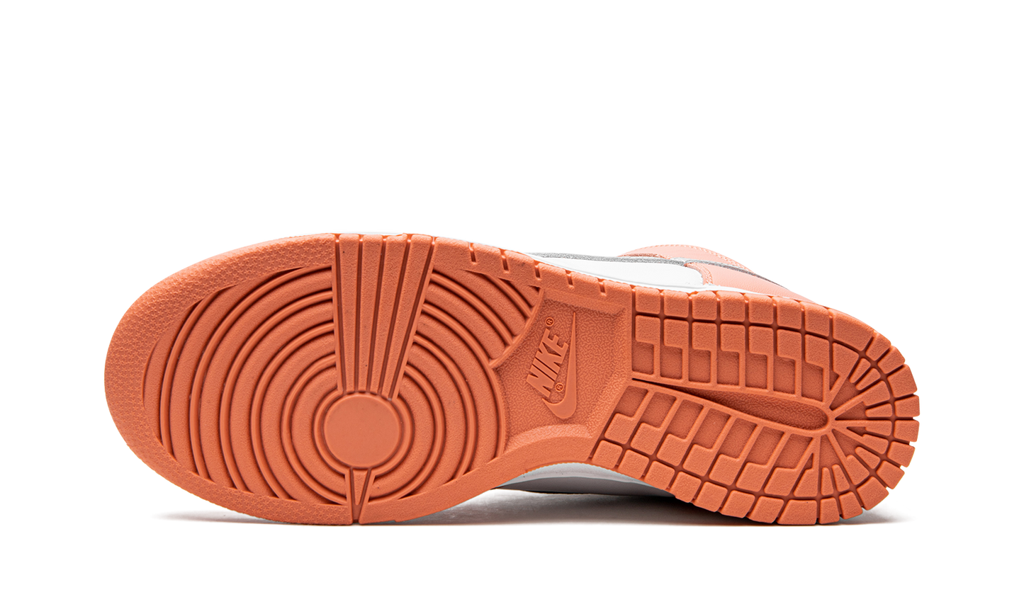 DUNK HIGH MNS WMNS "Salmon"