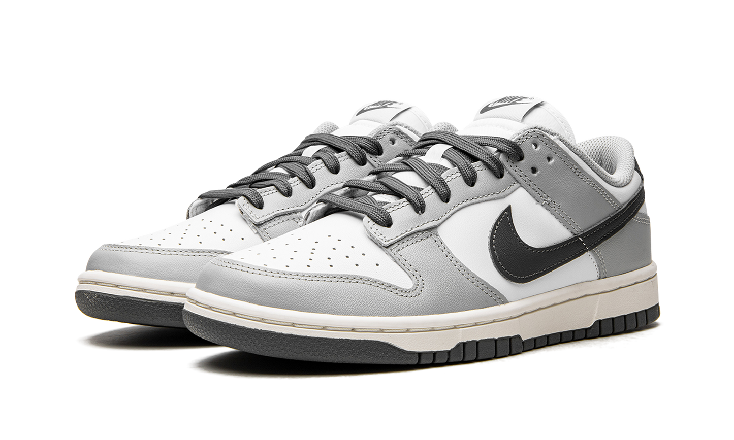 DUNK LO MNS WMNS "Light Smoke Grey"