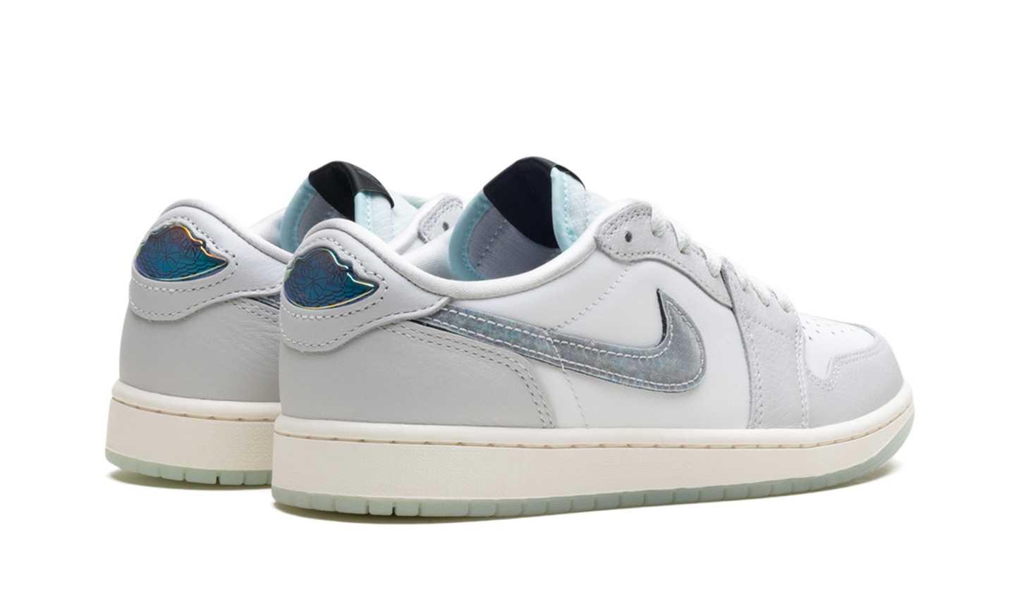 Air Jordan 1 Low OG "Year of the Snake"