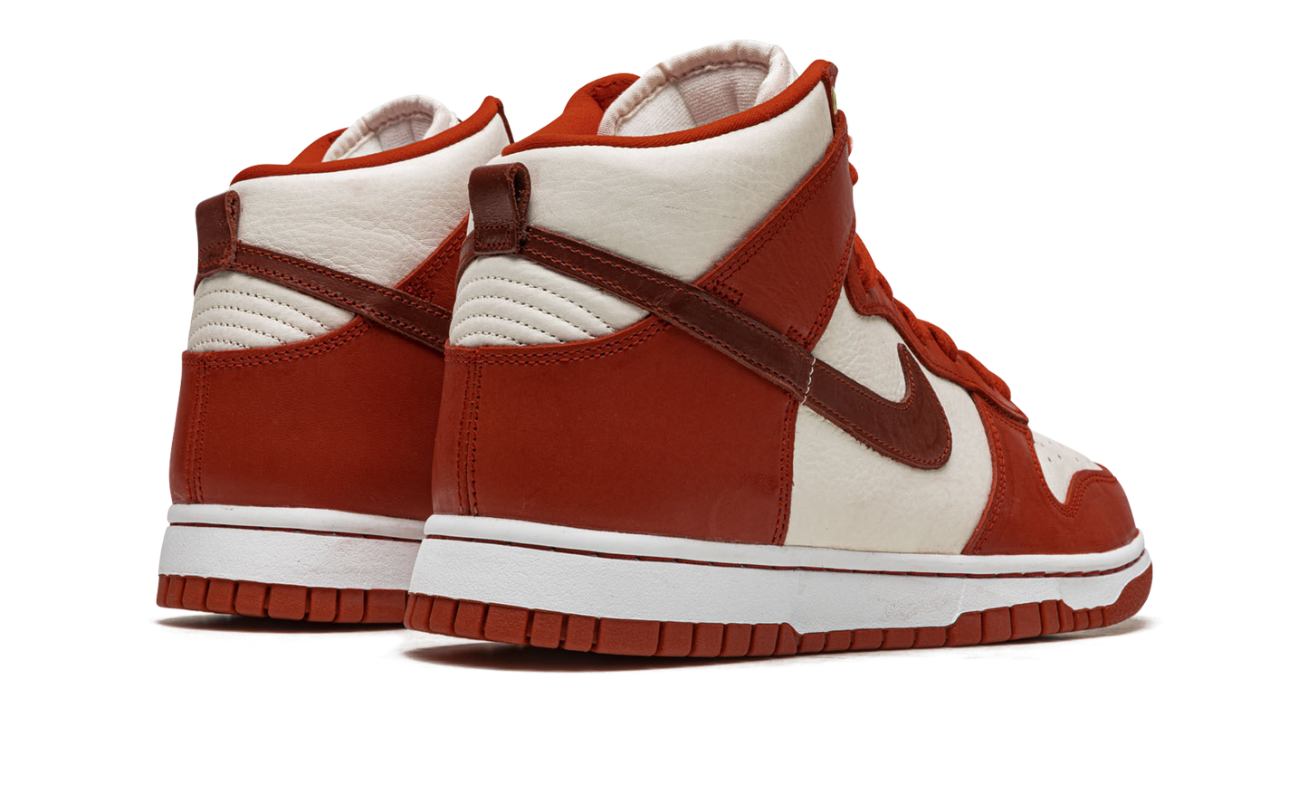 DUNK HIGH LXX MNS WMNS "Cinnabar"