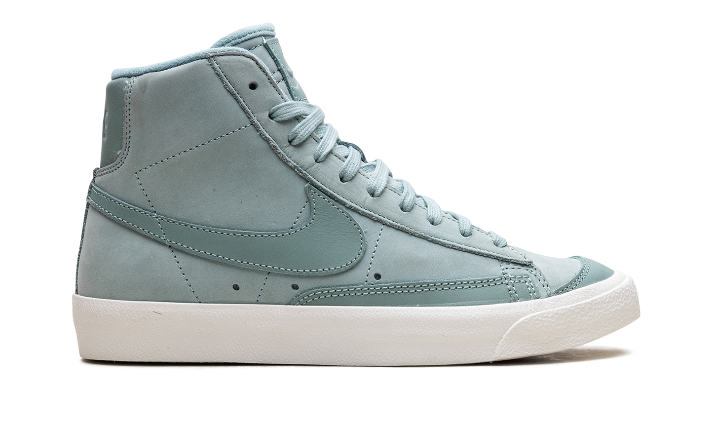 Blazer Mid WMNS "Mineral"