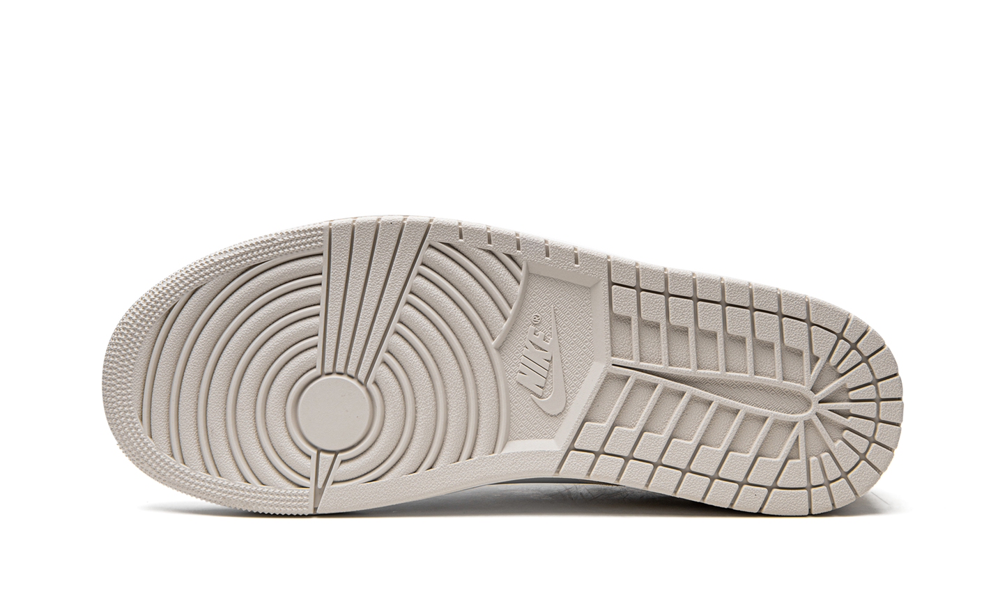 Air Jordan 1 Centre Court