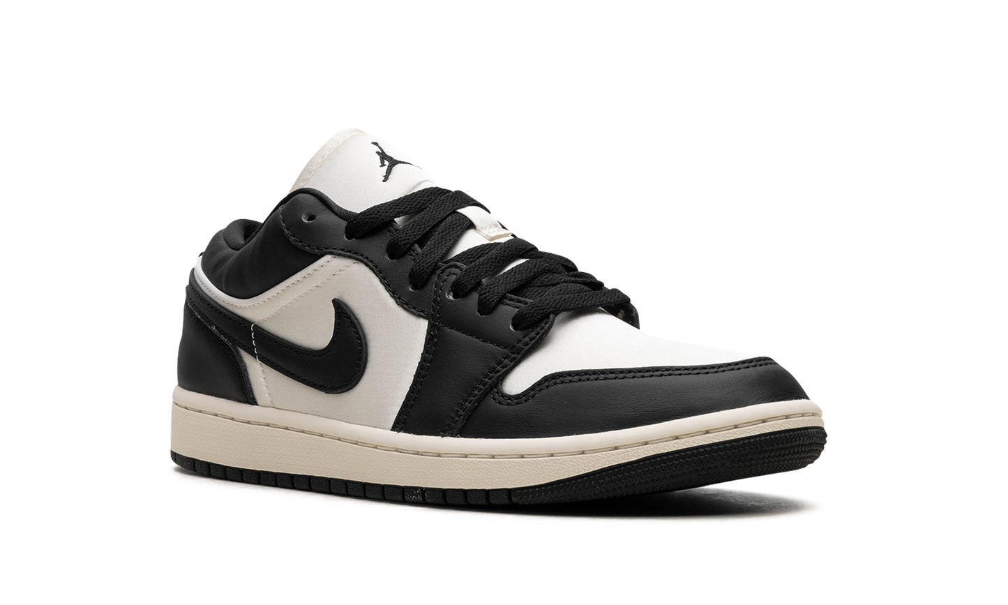Air Jordan 1 Low WMNS "Vintage Panda"