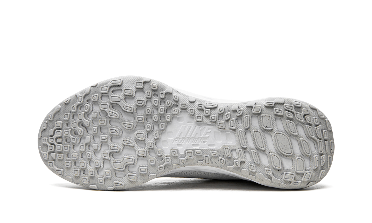 REVOLUTION 6 NN MNS WMNS