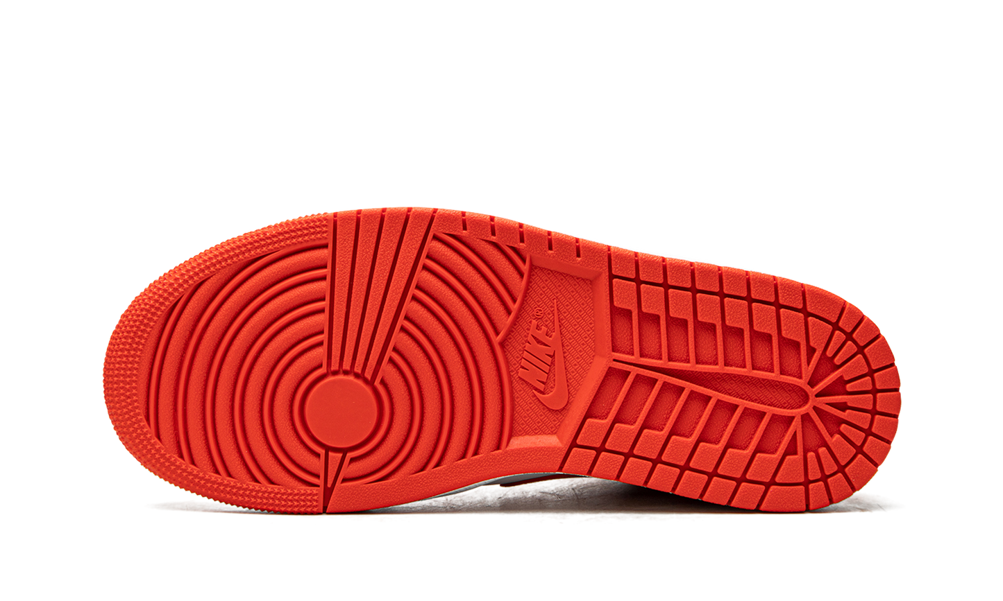 AIR JORDAN 1 MID WMNS "Habanero Red"