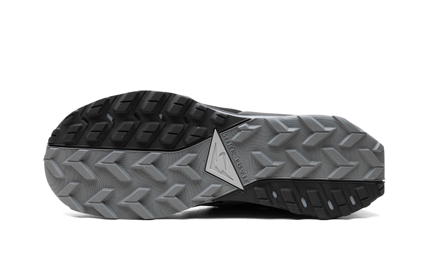 React WildHorse 8 "Wolf Grey"