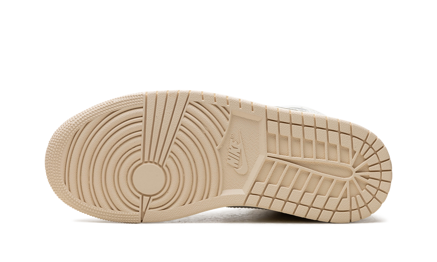 Air Jordan 1 WMNS "White / Light Tan"