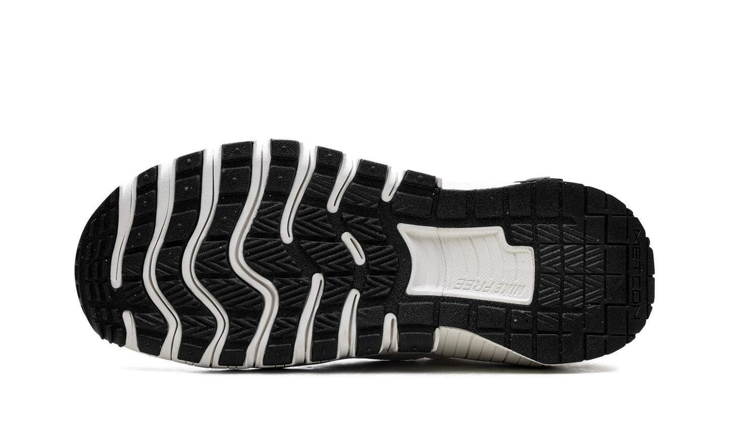 Free Metcon 6 Premium WMNS "Summit White Sail Black Metallic Silver"