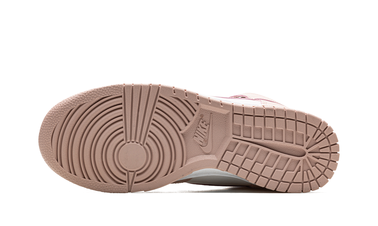 DUNK HIGH MNS WMNS "Pink Oxford"