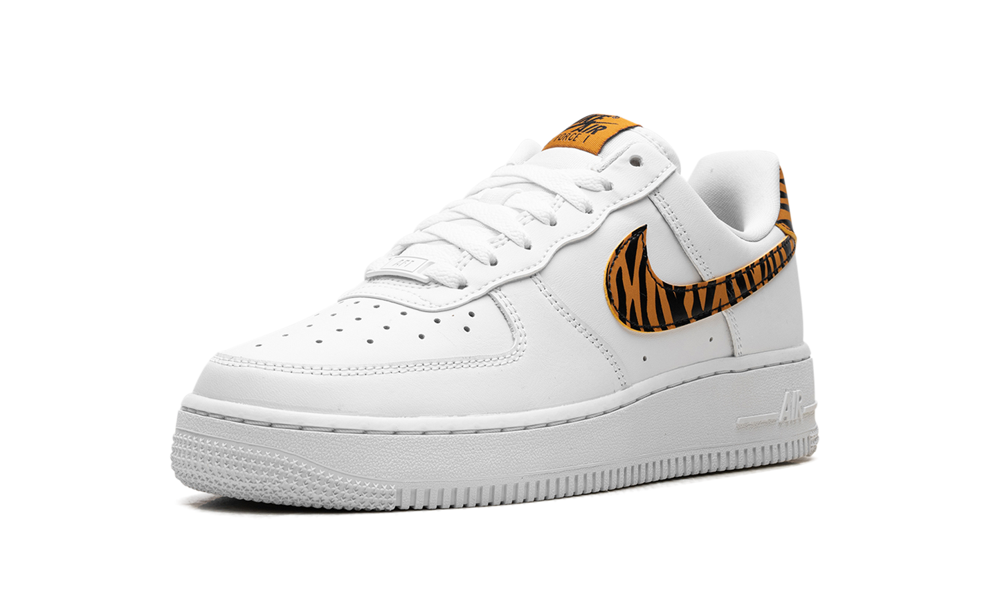 Air Force 1 '07 WMNS "Tiger Stripes"