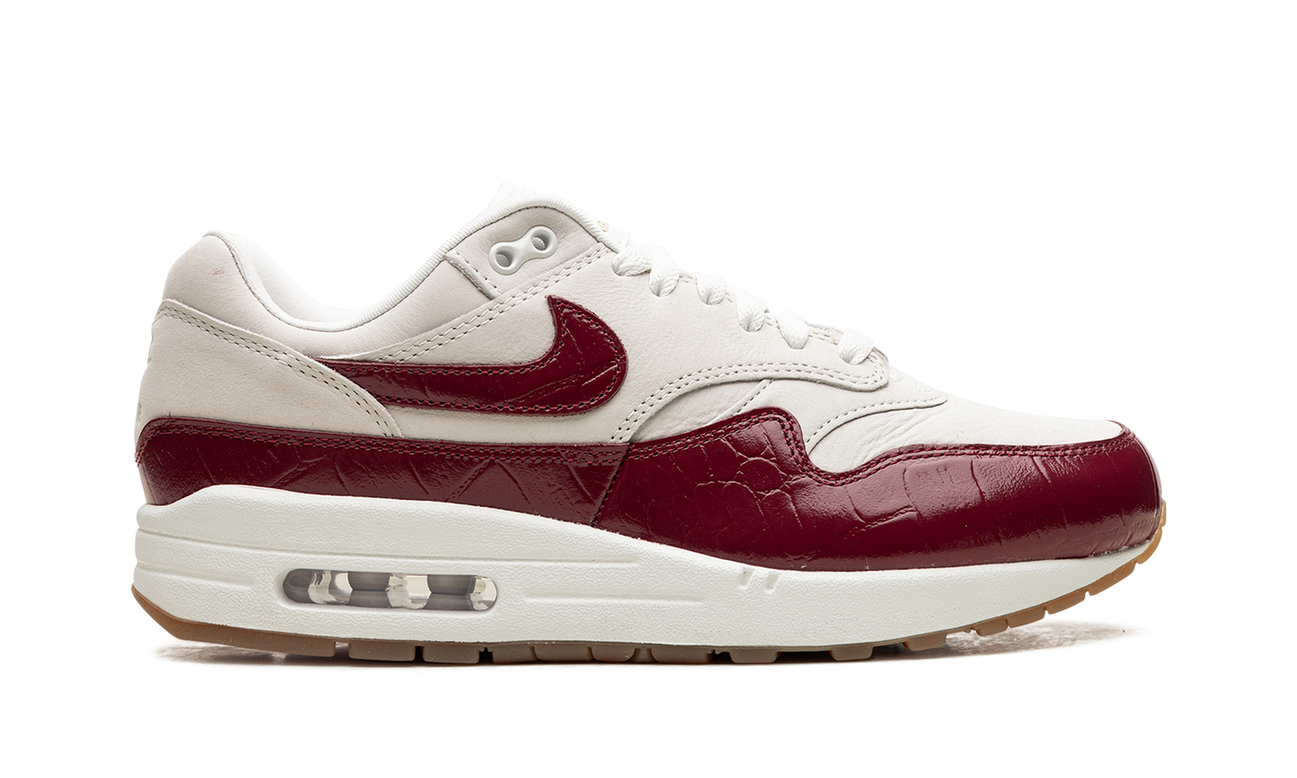 AIR MAX 1 LX WMNS "Team Red"