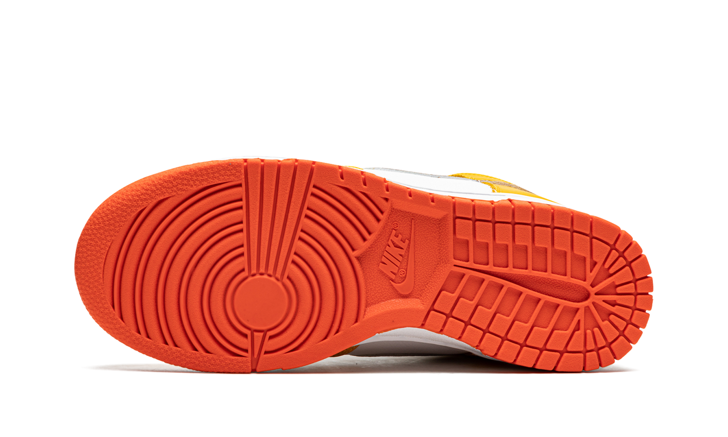 DUNK HIGH MNS WMNS "University Gold"