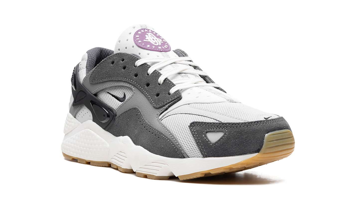 Nike Air Huarache Runner "Light Smoke Grey"