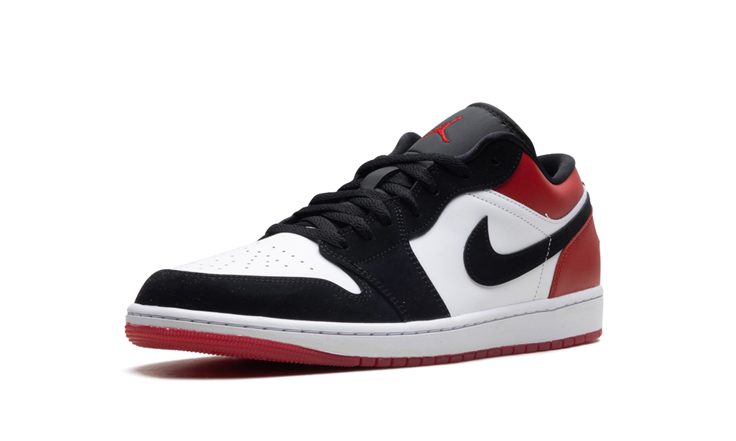Jordan 1 Low SE "Black Toe (2025)"