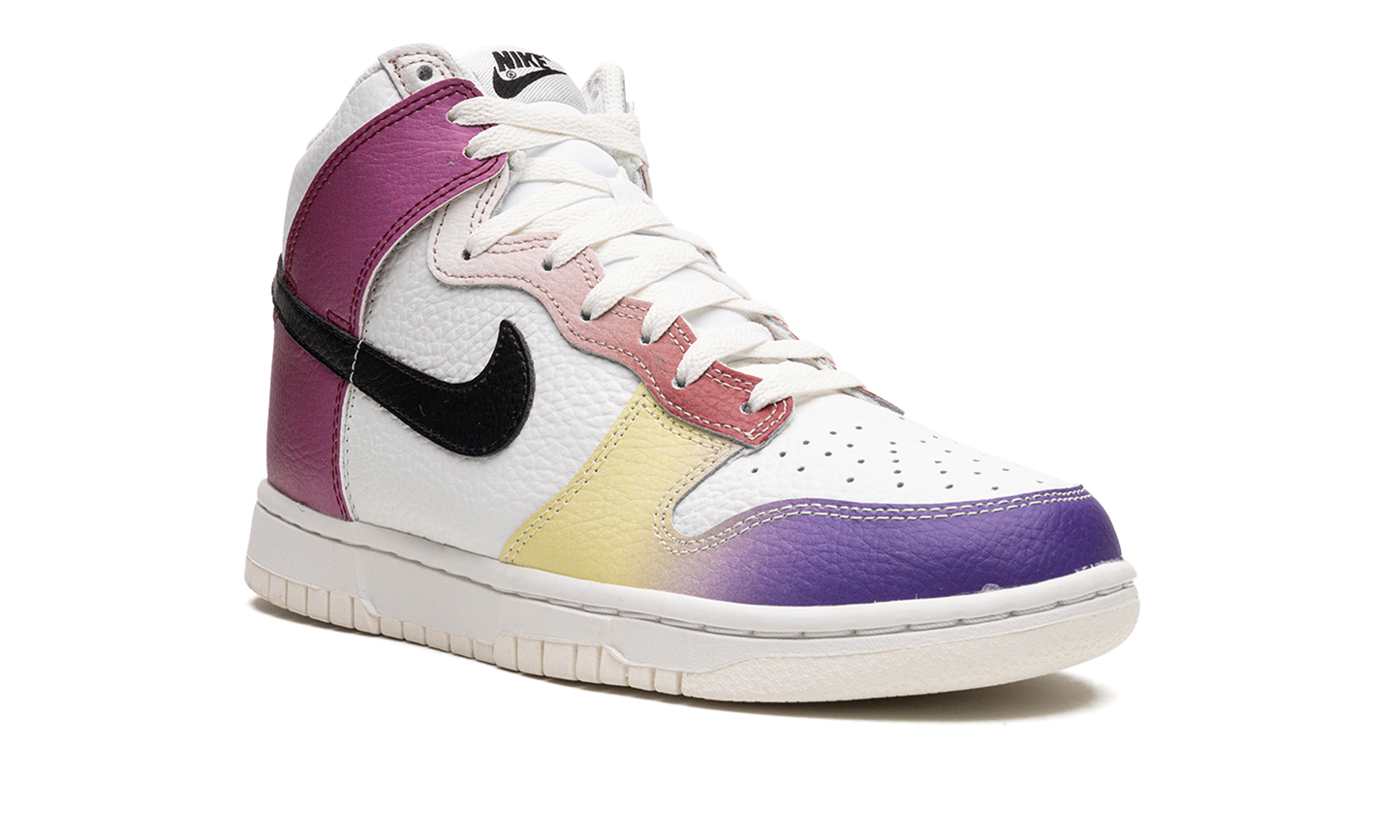 DUNK HIGH MNS WMNS "Multicolor Gradient"