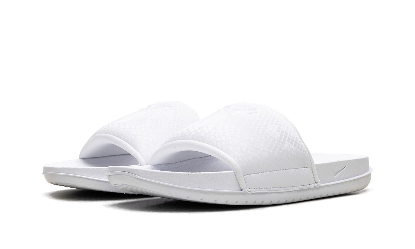 Kobe Offcourt Slide "Triple White"