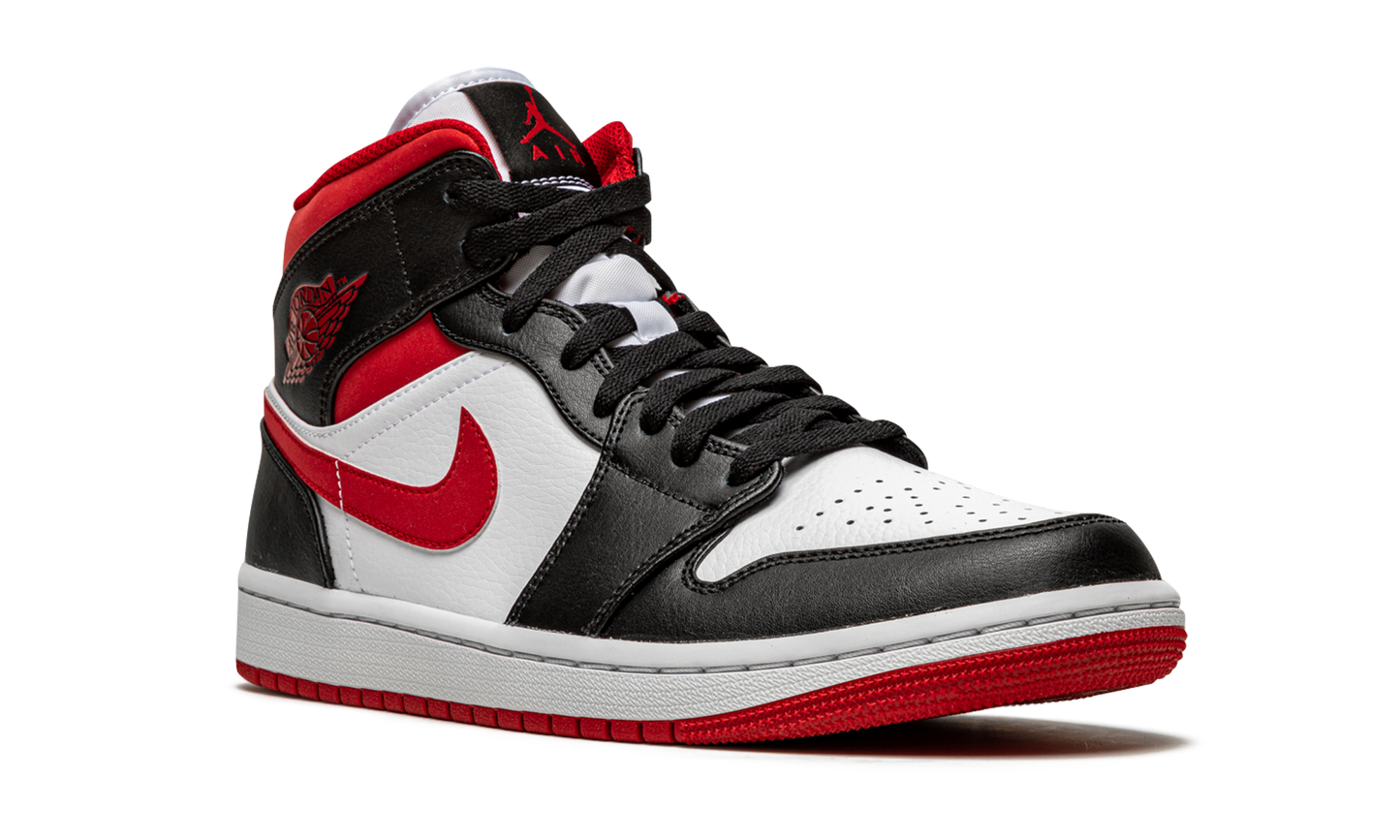 Air Jordan 1 Mid "Metallic Red"
