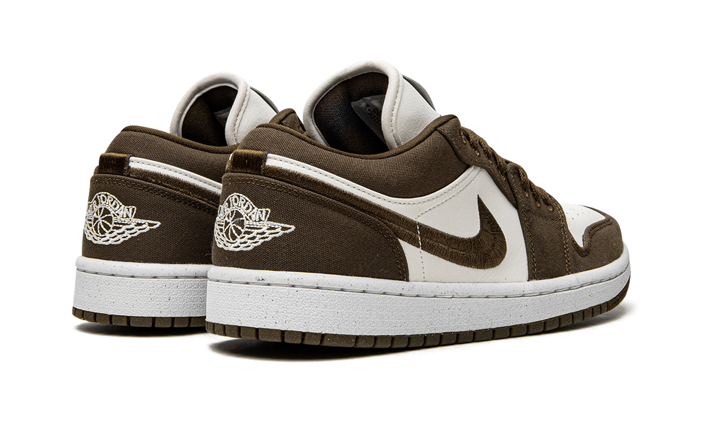 AIR JORDAN 1 LO WMNS "Light Olive"