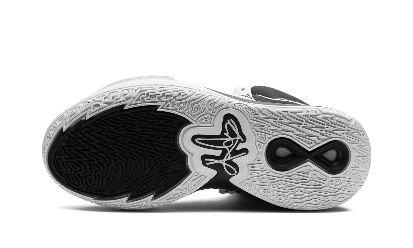 Kyrie Infinity TB "Oreo"