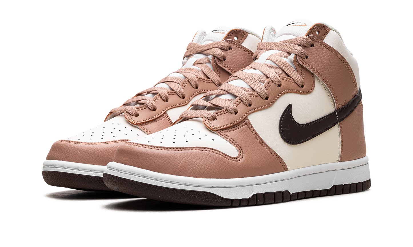 DUNK HIGH WMNS "Dusted Clay"