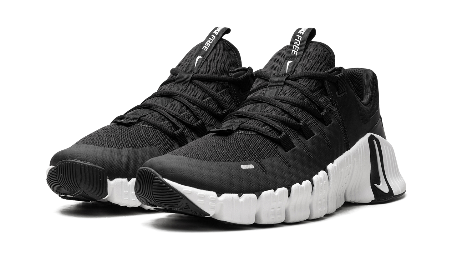 Free Metcon 5 "Black / White"