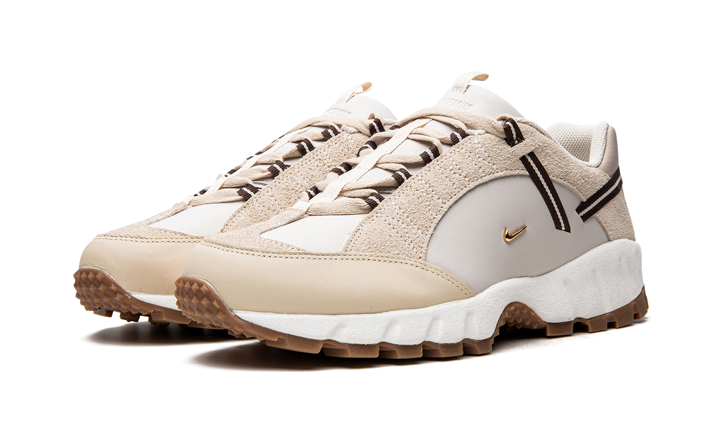AIR HUMARA LX WMNS "Jacquemus - Beige"
