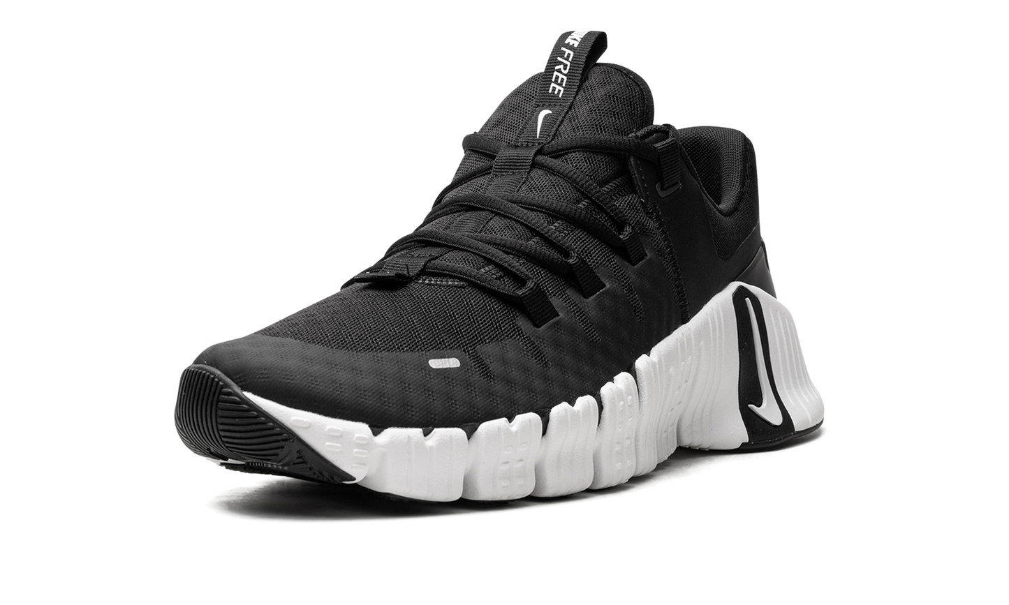 Free Metcon 5 "Black / White"