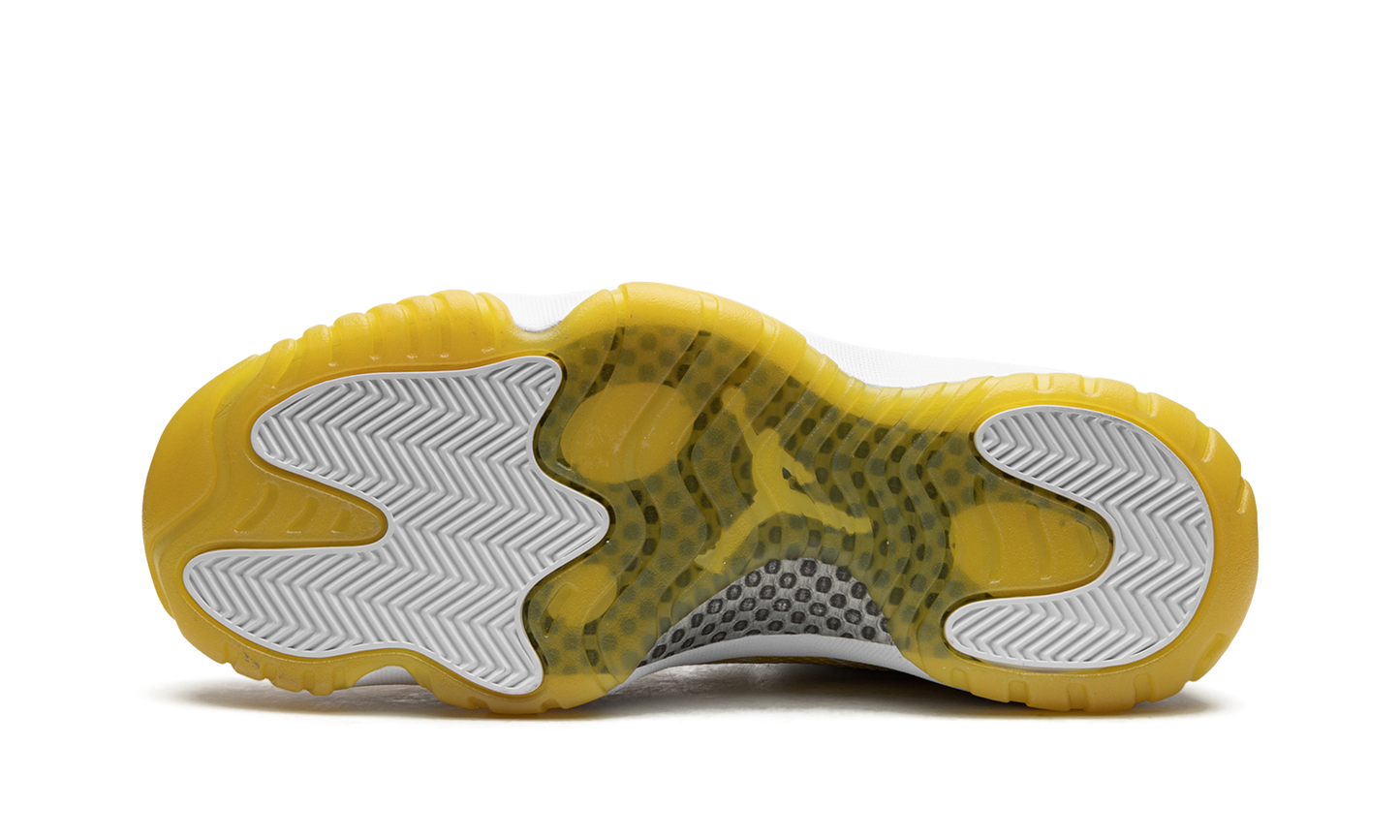 AIR JORDAN 11 LOW WMNS "Yellow Snakeskin"