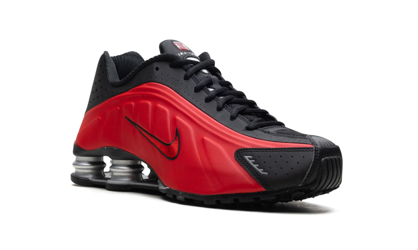 Shox R4 "University Red Black"