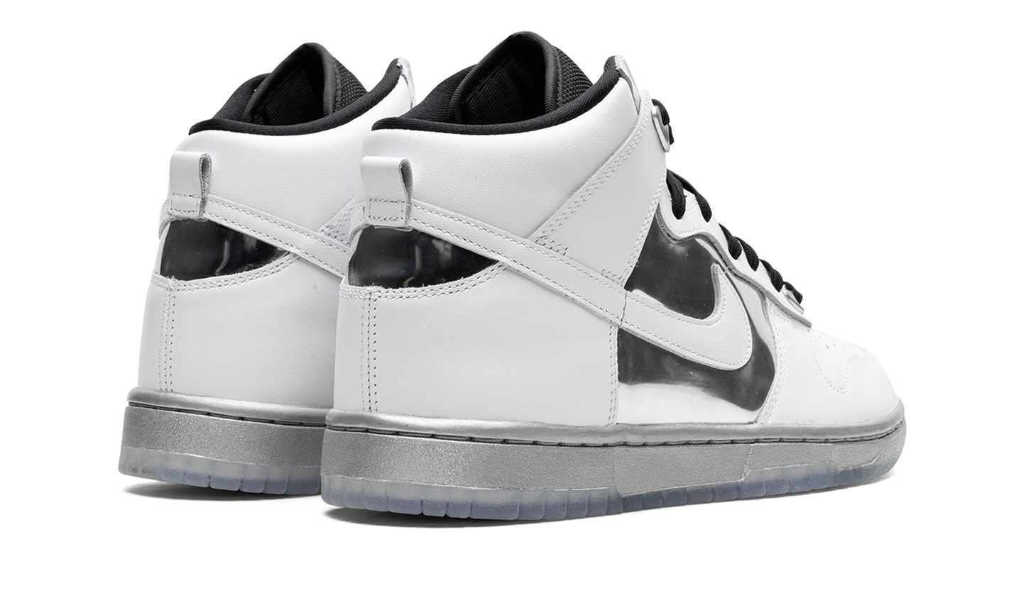 Dunk High SE WMNS "Chrome"