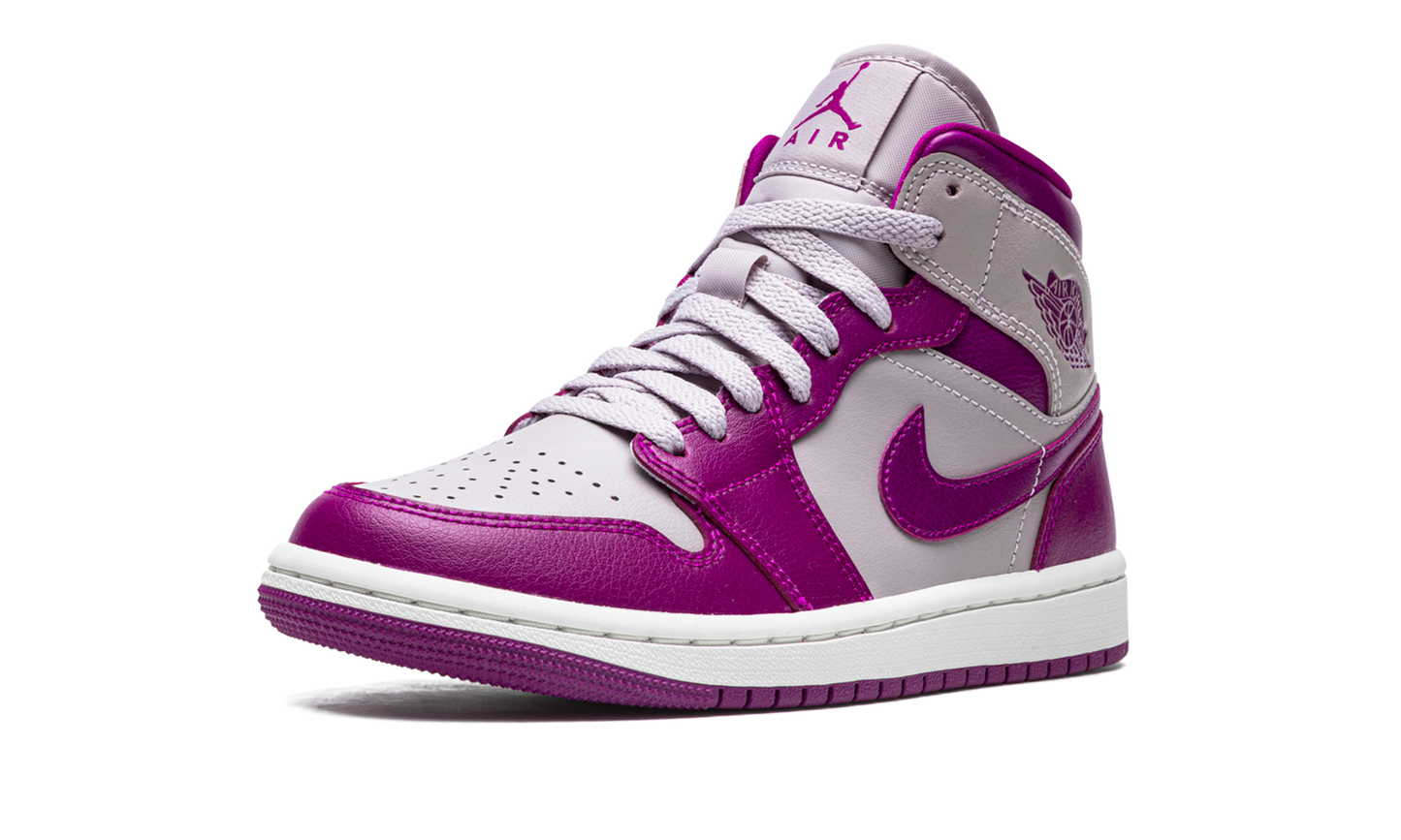 AIR JORDAN 1 MID WMNS "Magenta"