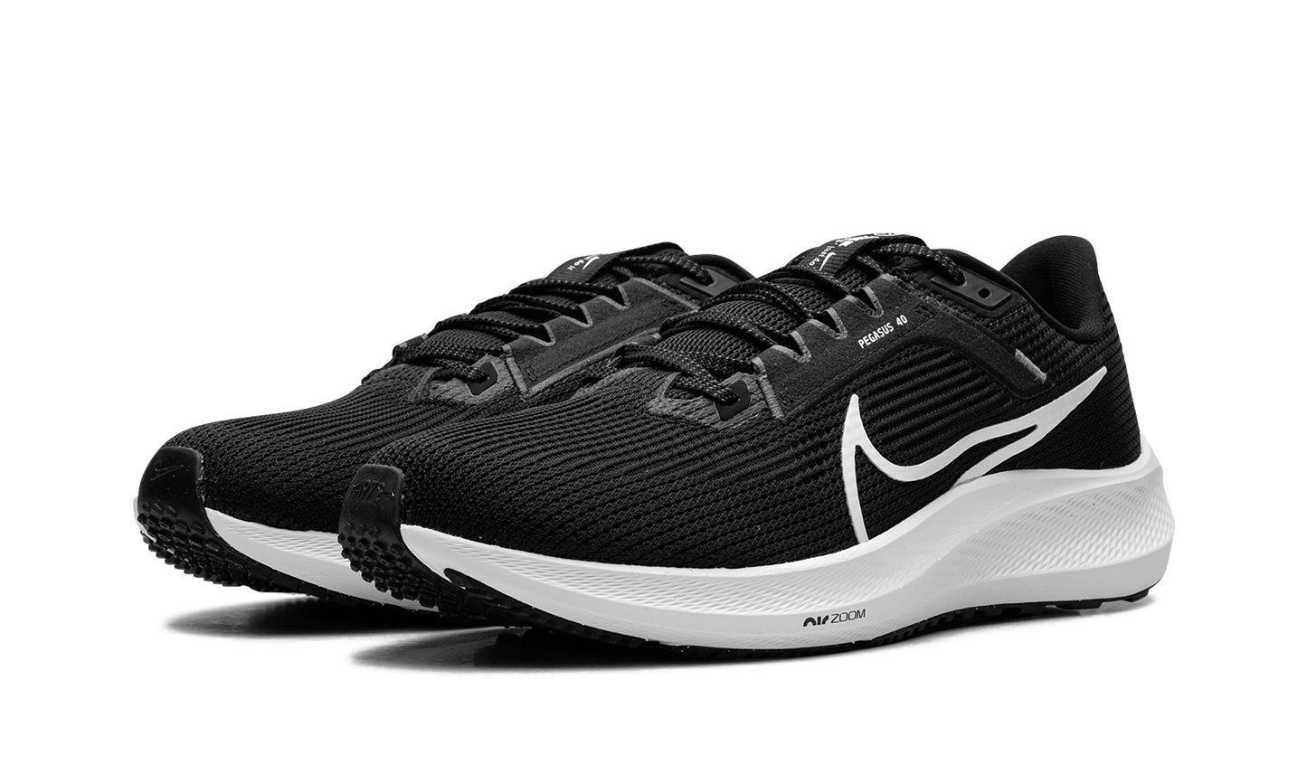 Air Zoom Pegasus 40 "Black White"
