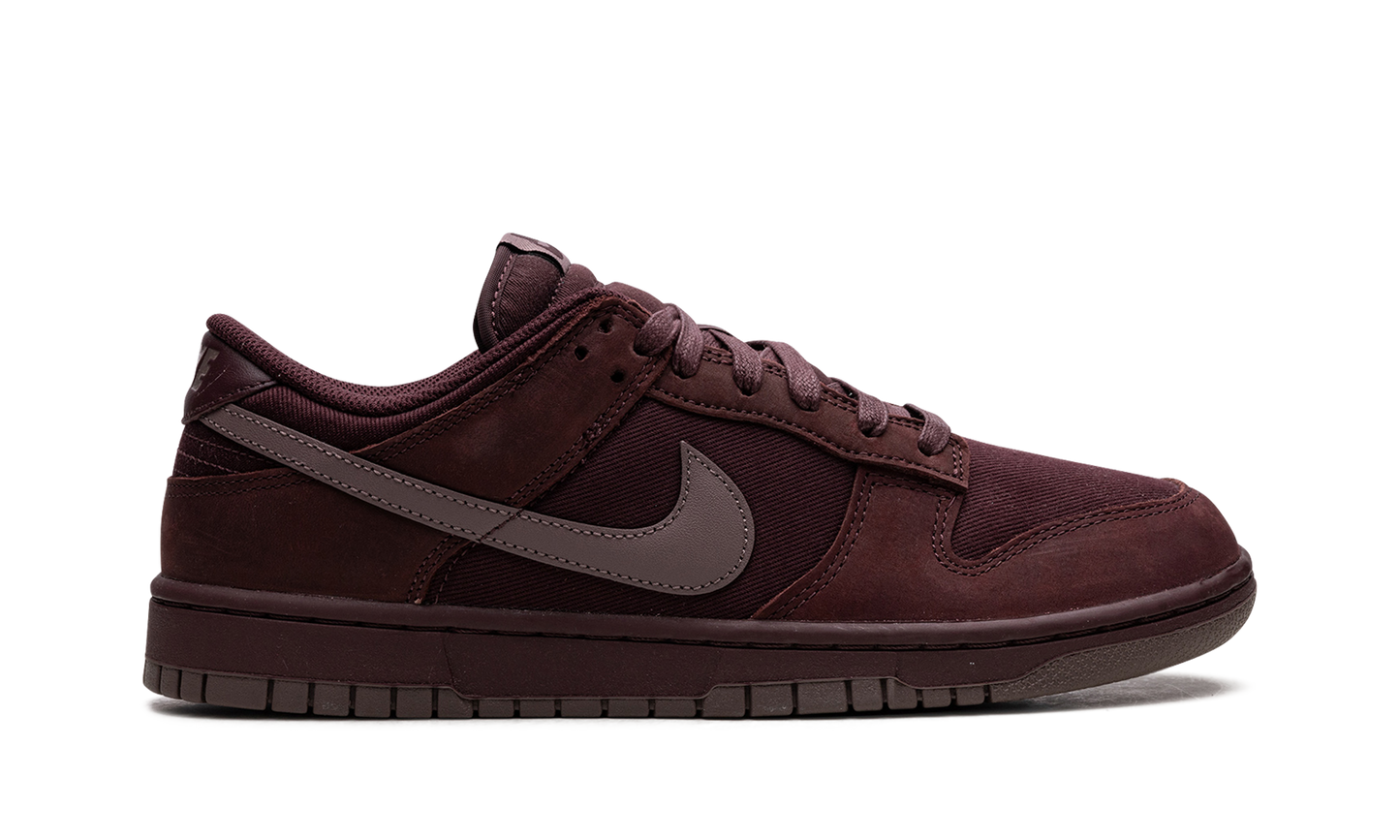 Dunk Low "Burgundy Crush"