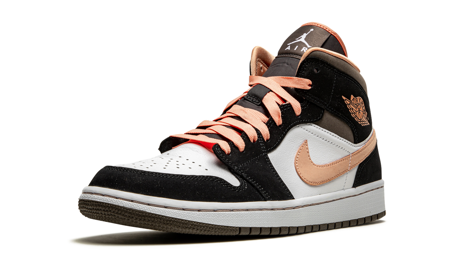 AIR JORDAN 1 MID SE WMNS "Peach Mocha"