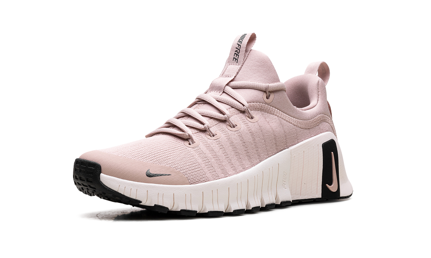 Free Metcon 6 PRM WMNS "Pink Oxford / Light Soft Pink / Black"