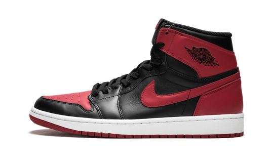 Air Jordan 1 Retro High OG "Bred 2013"