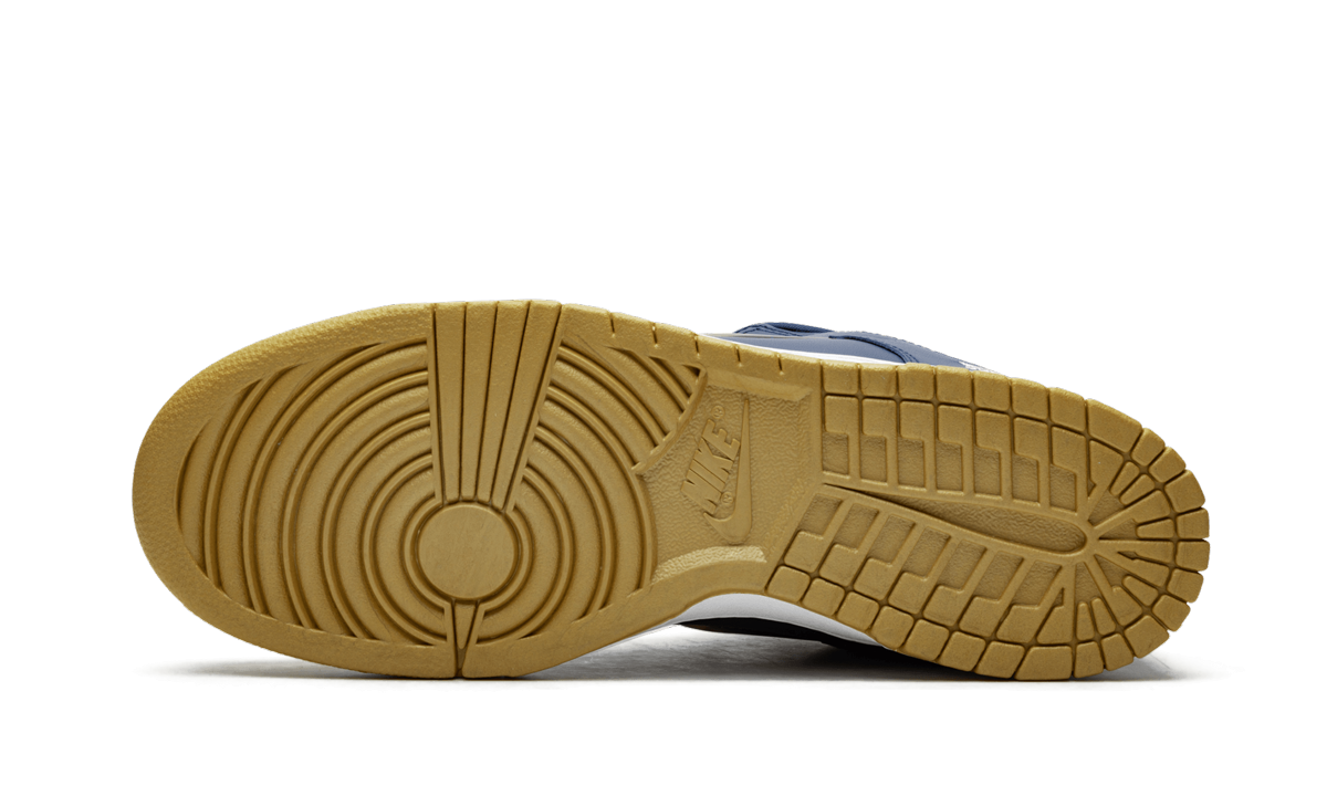 SB Dunk Low "Supreme - Jewel Swoosh Gold/Navy"