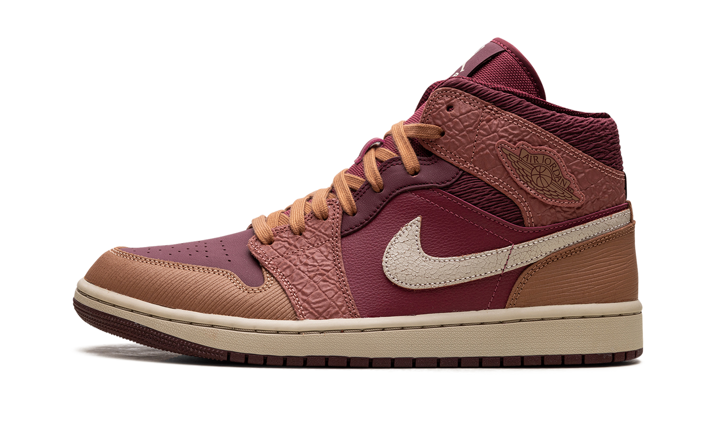 Jordan 1 Mid WMNS "Africa"