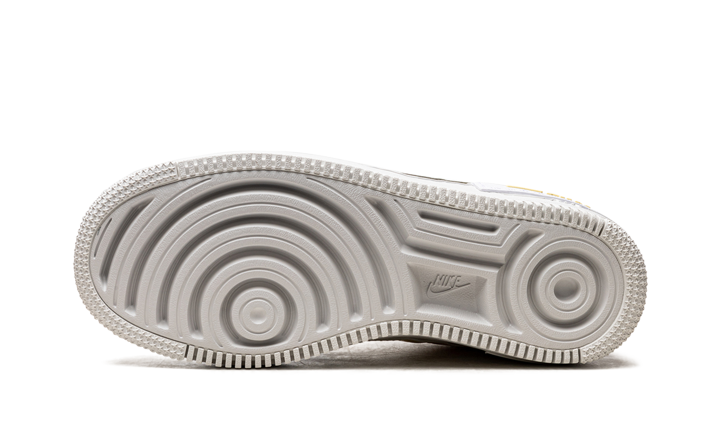 AF1 SHADO WMNS "Sail / Citron Tint"