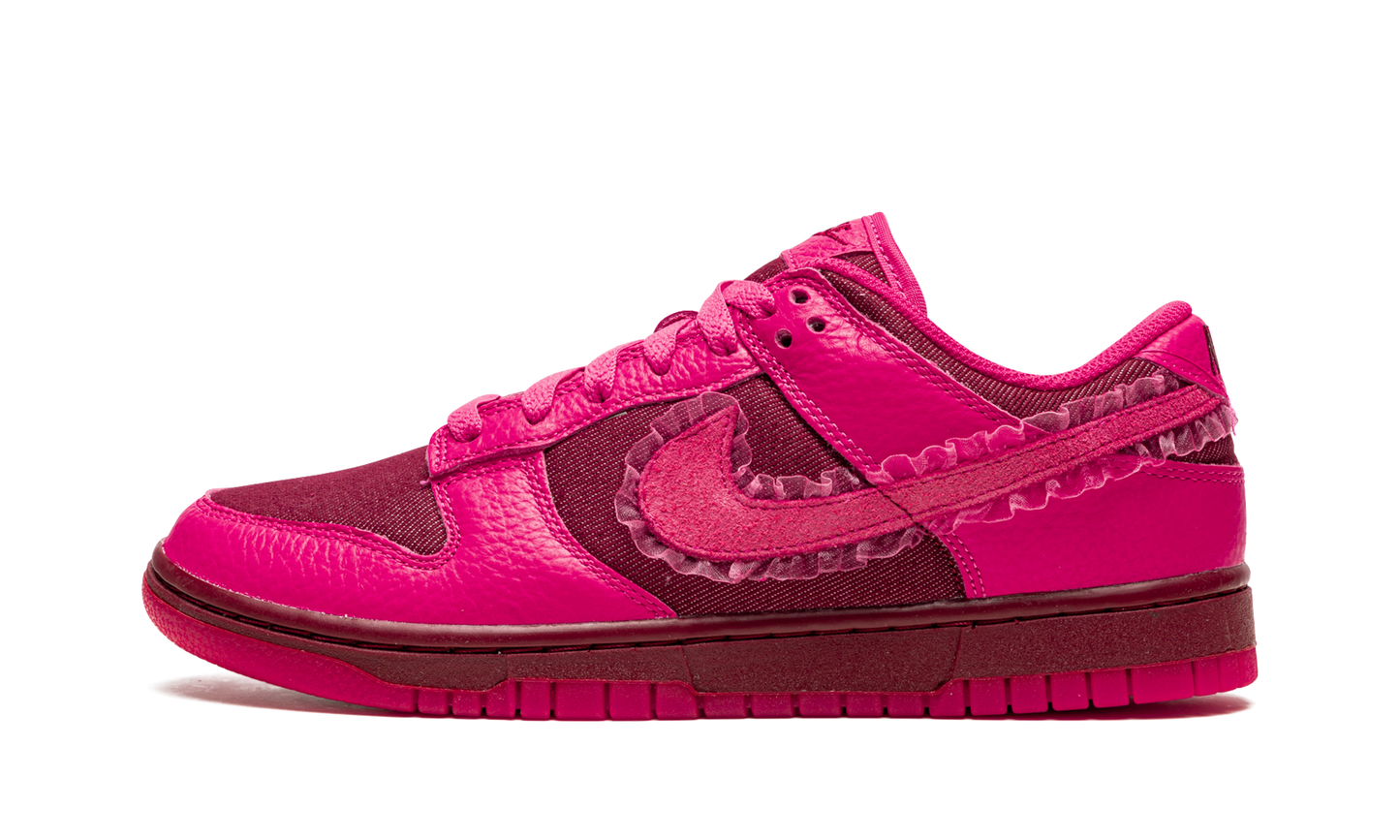 DUNK LOW WMNS "Valentine’s Day"