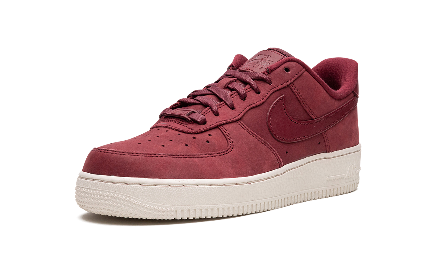 AIR FORCE 1 LO MNS WMNS "Team Red"