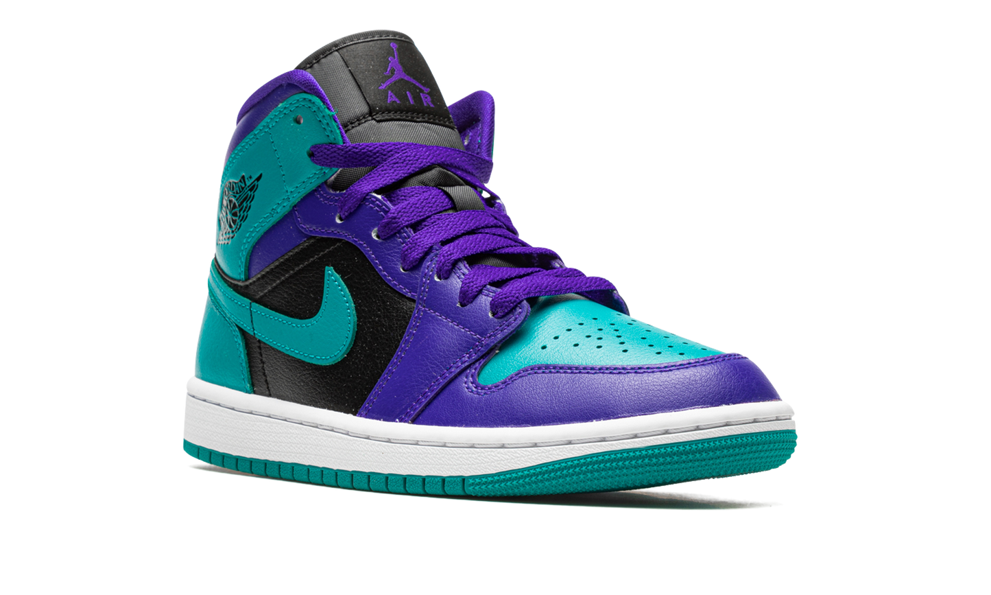 AIR JORDAN 1 MID WMNS "Black Grape"