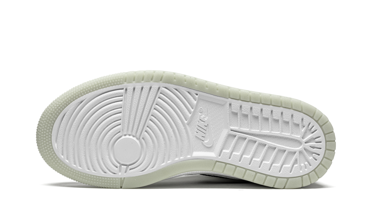 AIR JORDAN 1 ZOOM CMFT WMNS "Light Bone"