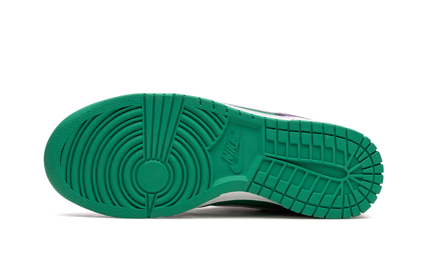 DUNK LOW WMNS "Green Fuchsia"
