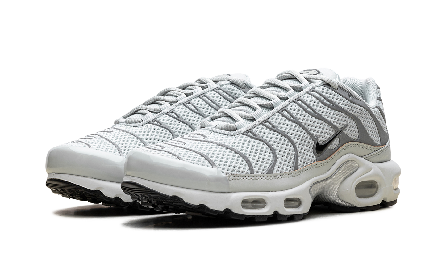 Air Max Plus WMNS "Light Silver"