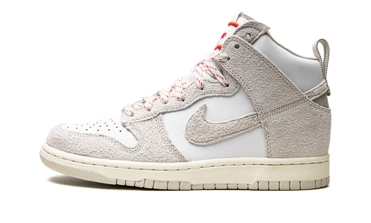 Dunk High SP "Notre - Light Orewood Brown"
