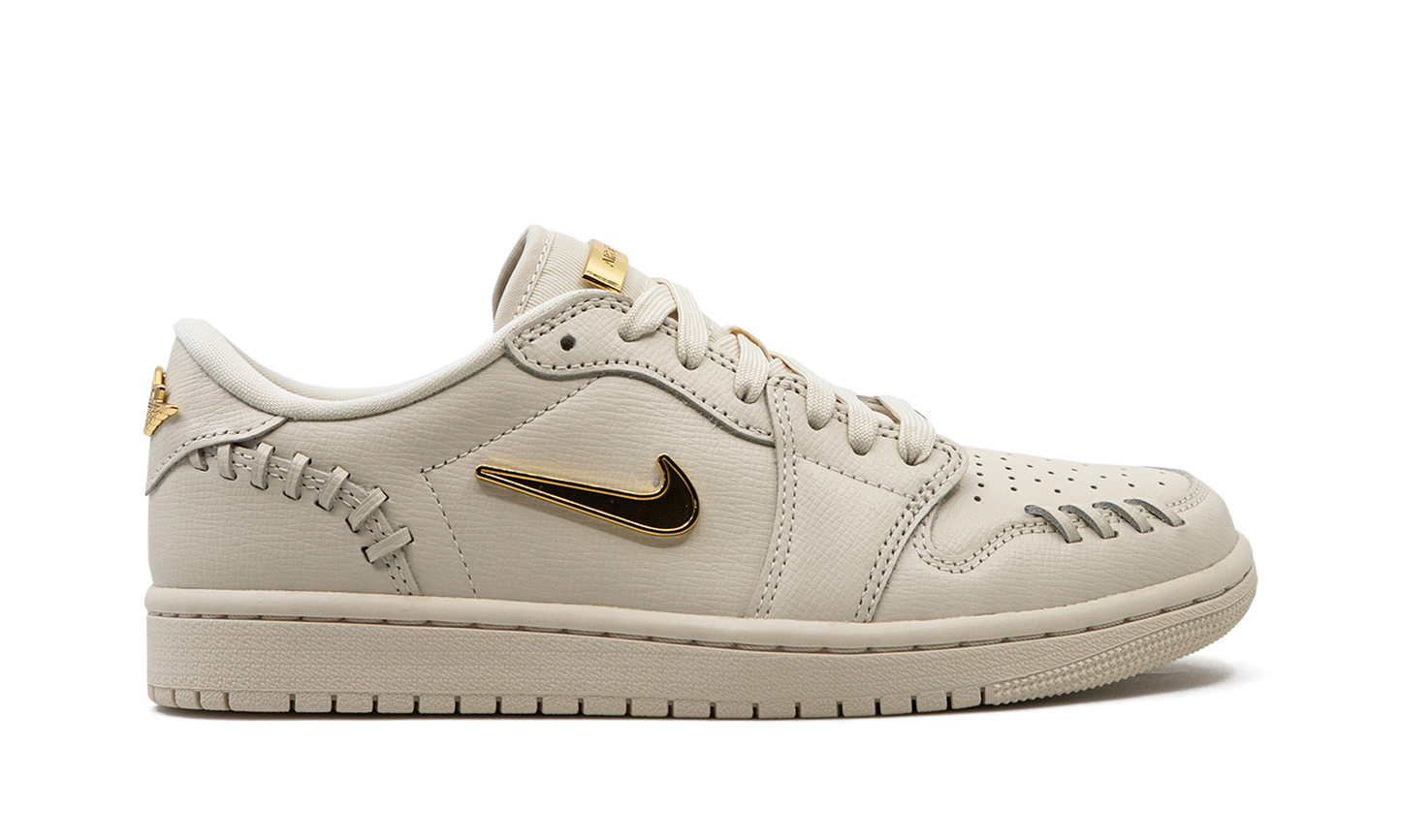 Air Jordan 1 Low WMNS "Method of Make - Legend Light Brown"