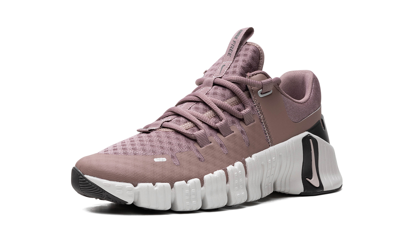 Nike Free Metcon 5 WMNS "Smokey Muave"