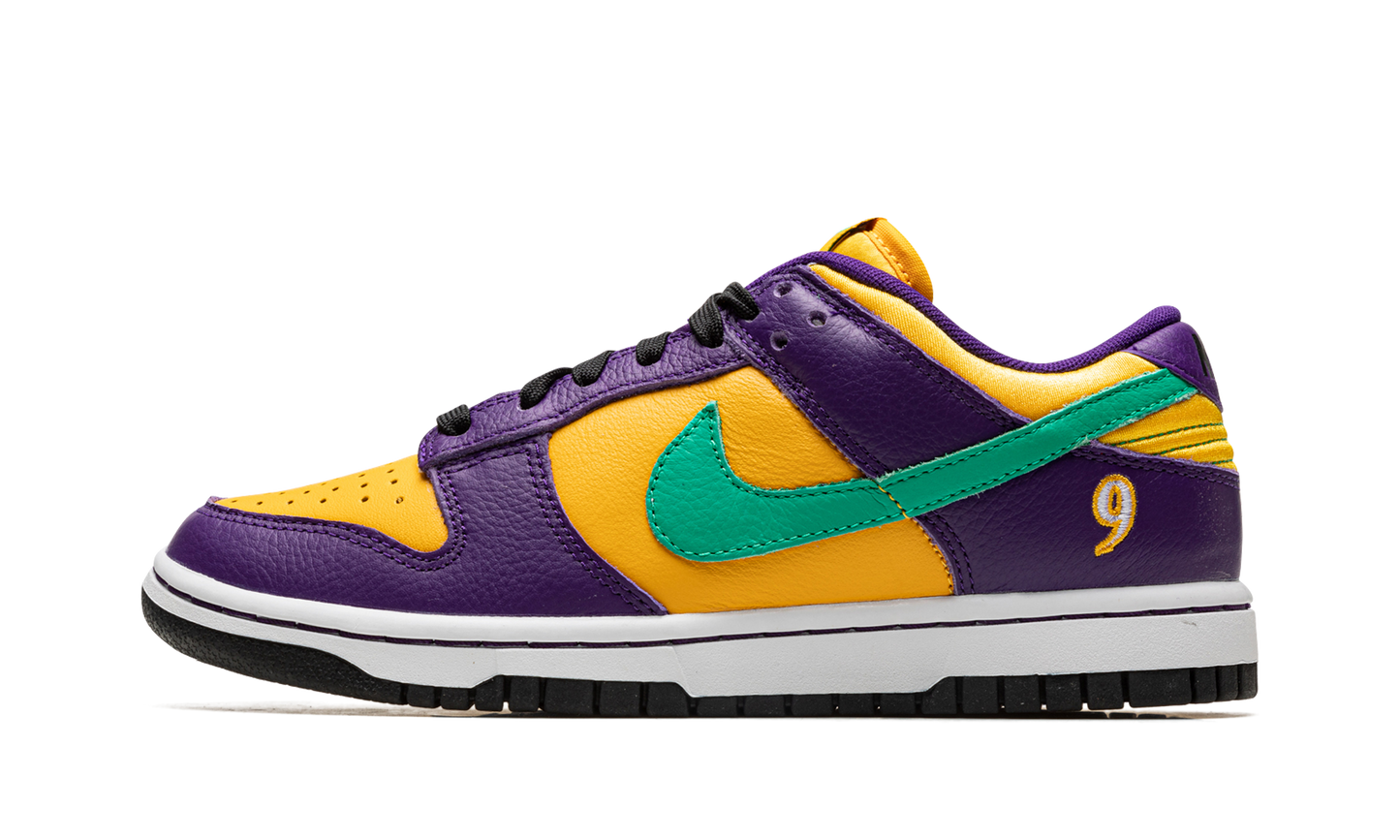 DUNK LOW WMNS "Lisa Leslie"